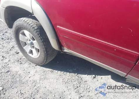 2002 Toyota Sequoia Sr5 V8 z USA, uszkodzony, nr VIN 5TDZT34A92S079686